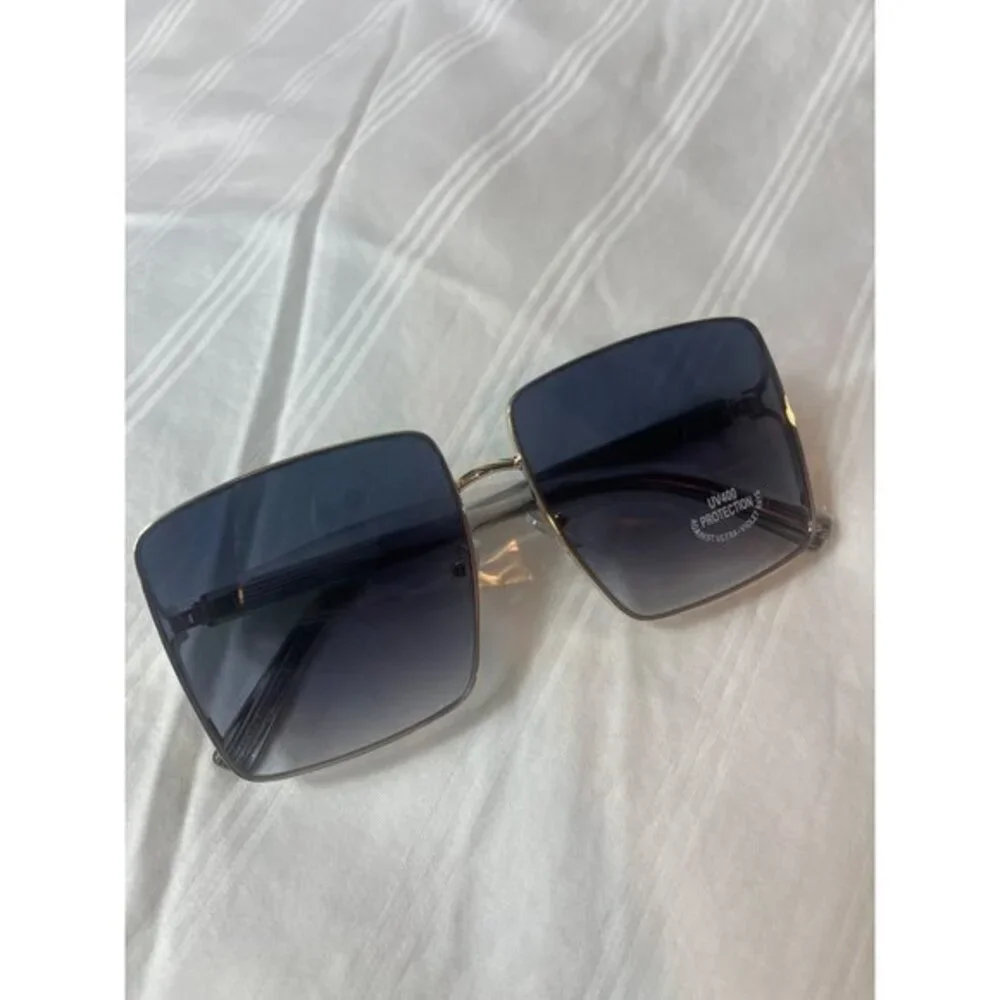 Your Next Babe Square Frame‎ Oversized Sunglasses Black